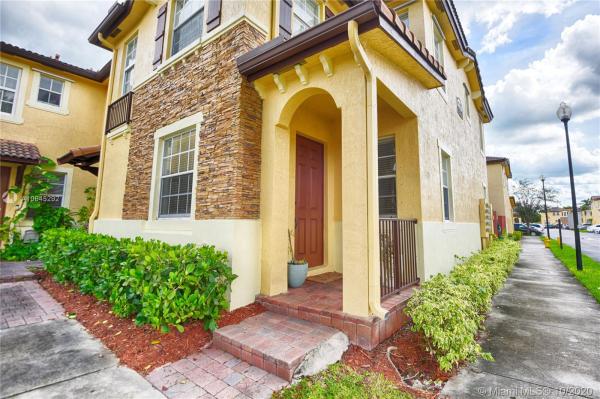 The Shores At Isles Of Bayshore, 9237 SW 227th St #13, Cutler Bay, Florida 33190, image 2