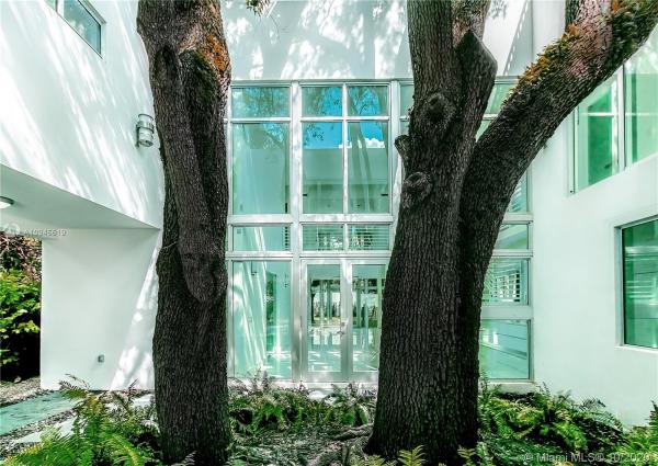 Pomona, 3861 Kumquat Ave, Miami, Florida 33133, image 2