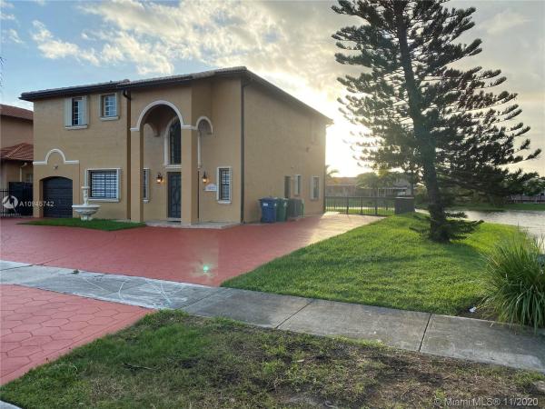 6822 SW 157th Ct, Unincorporated Dade County, Florida 33193, image 2