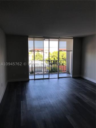 Byron Gardens, 7850 Byron Ave #406, Miami Beach, Florida 33141, image 3
