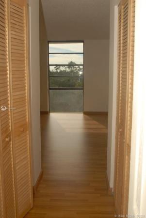 Woodside, 16851 NE 23rd Ave #B-614, North Miami Beach, Florida 33160, image 2