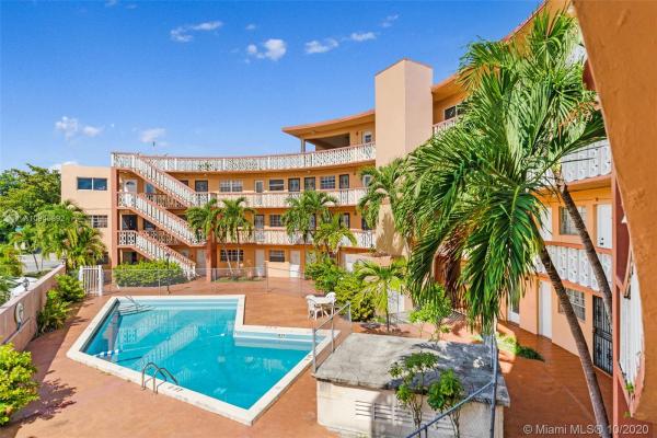 Carolynn Townhouse, 11 SW 52nd Ave #5B, Miami, Florida 33134, image 2