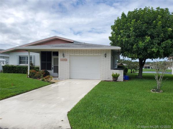 Delray Villas 4 & 5, 13893 Shelby Trl, Delray Beach, Florida 33484, image 2