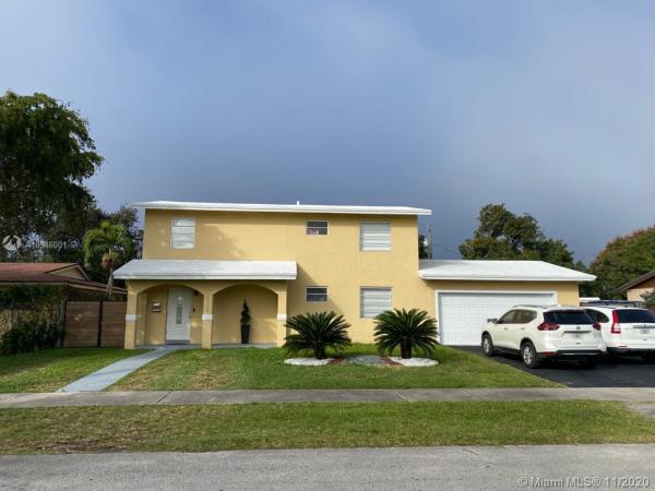 Fairway Park, 16314 SW 99th Ct, Palmetto Estates, Florida 33157, image 2