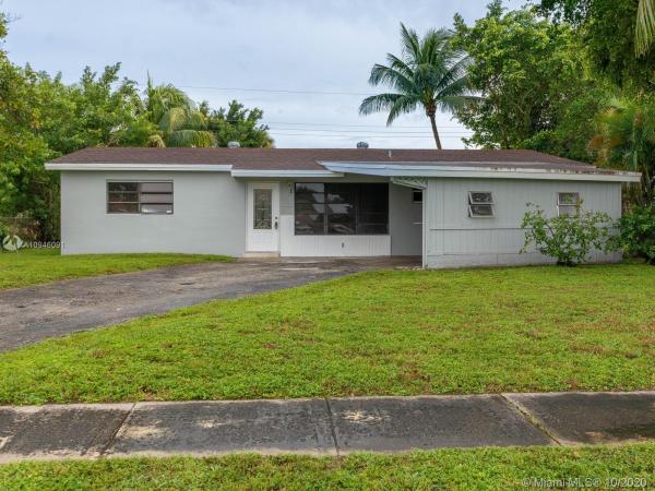 Sunrise Golf Village, 6210 NW 16th St, Sunrise, Florida 33313, image 2