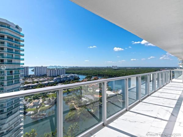 Parque Towers, 300 Sunny Isles Blvd #4-2206, Sunny Isles Beach, Florida 33160, image 2