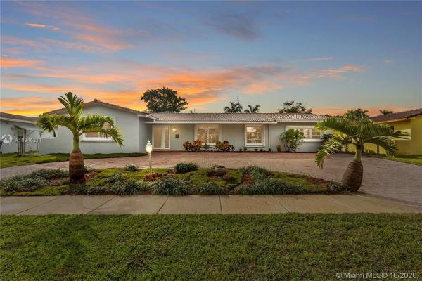 Kendall Sunset Homes, 9386 SW 77th St, Sunset, Florida 33173, image 2