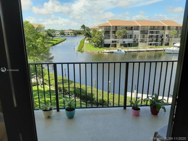 The Marina At The Bluffs, 1301 Seafarer Cir #401, Jupiter, Florida 33477, image 2