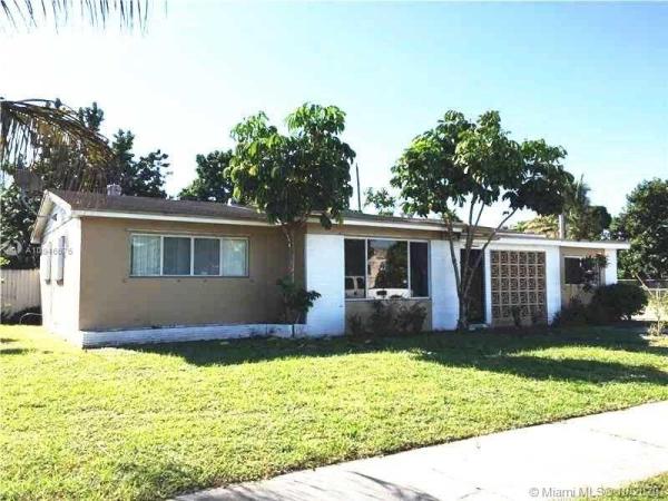 Gia Manor, 100 NE 175th St, Miami, Florida 33162, image 2