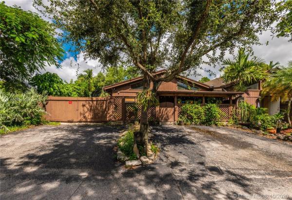 Pinetree Village, 11335 SW 114th Lane Cir 0, Kendall, Florida 33176, image 2