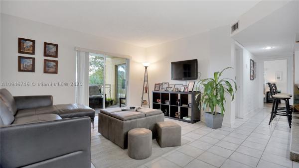Le Club At Old Cutler, 8650 SW 212th St #204, Cutler Bay, Florida 33189, image 3