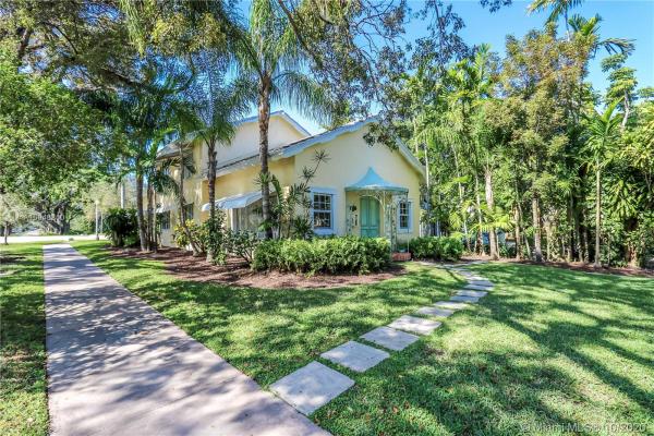 Biltmore, 2915 Segovia St, Coral Gables, Florida 33134, image 2