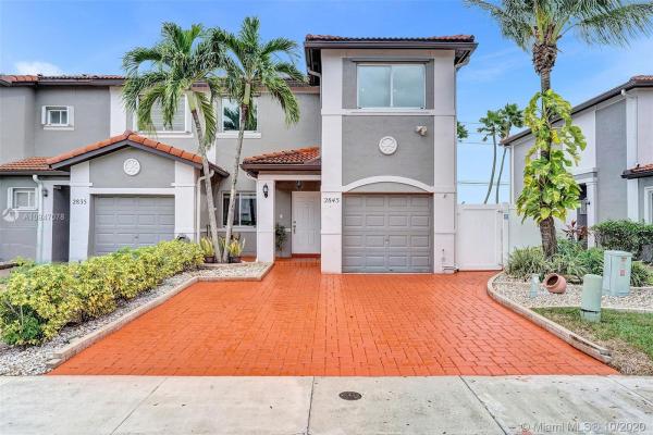 Harbour Lake Townhomes, Miramar, Florida 33027, image 2