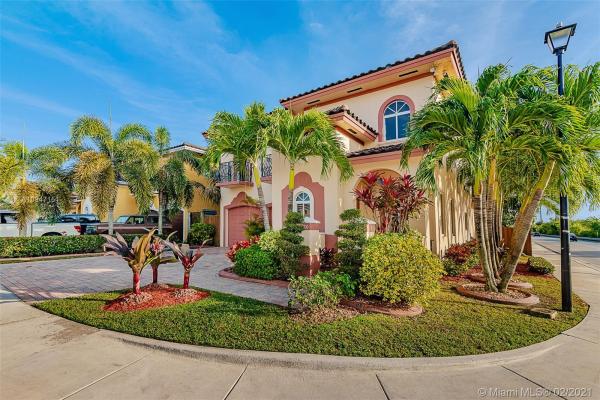 15680 SW 12th Ter, Unincorporated Dade County, Florida 33194, image 2