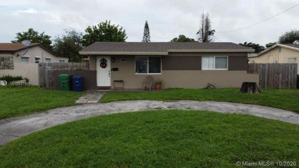 2401 Kingston Dr, Miramar, Florida 33023, image 2