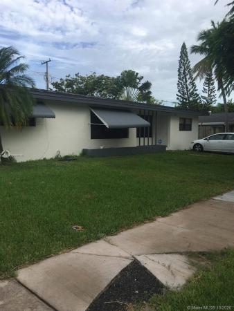Bel Aire, 18740 Lenaire Dr, Cutler Bay, Florida 33157, image 2