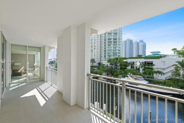 St Tropez On The Bay, 250 Sunny Isles Blvd #TH-307, Sunny Isles Beach, Florida 33160, image 2