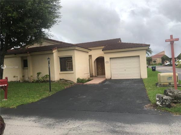 Poinciana Pointe, 8832 SW 4th Ln, Fountainebleau, Florida 33174, image 2