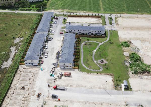 1257 NW 4th Ln #1257, Unincorporated Dade County, Florida 33034, image 2