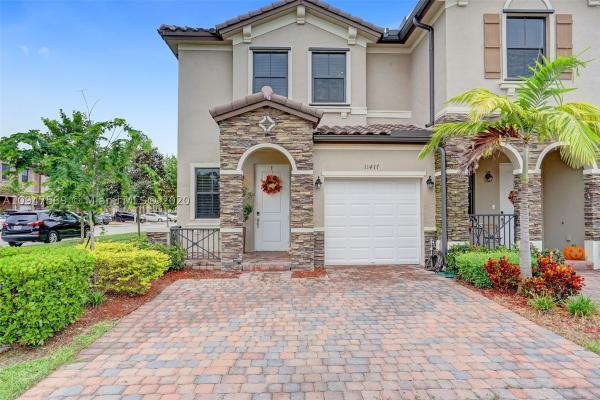 Artesa At Coco Palm Estates, 11477 SW 252nd Ter, Princeton, Florida 33032, image 2