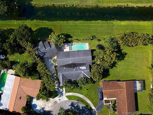 Bel Aire, 18500 SW 90th Ct, Cutler Bay, Florida 33157, image 2