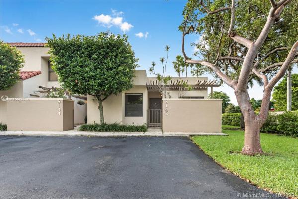 Dadeland Walk, 8148 SW 87th Ter, Kendall, Florida 33143, image 2