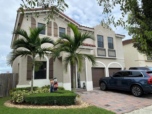 Venetian Parc, 15545 SW 176th Ter, Richmond West, Florida 33187, image 2