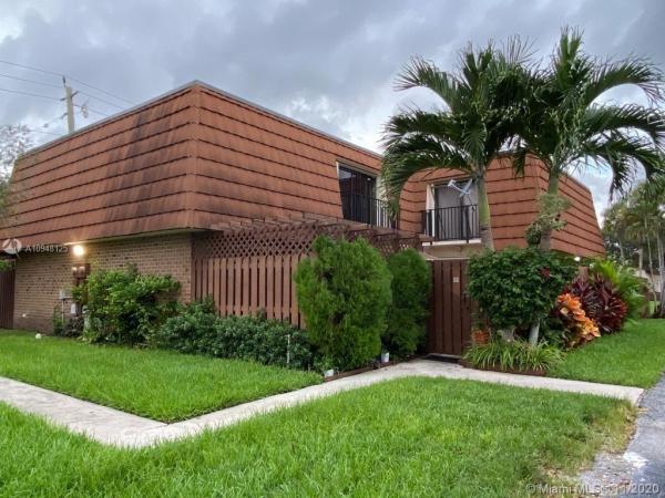 Village At Lake Pine, 835 SW 120th Way, Davie, Florida 33325, image 2