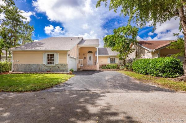 Willow Bend, 15026 SW 141st Ct, Country Walk, Florida 33186, image 2