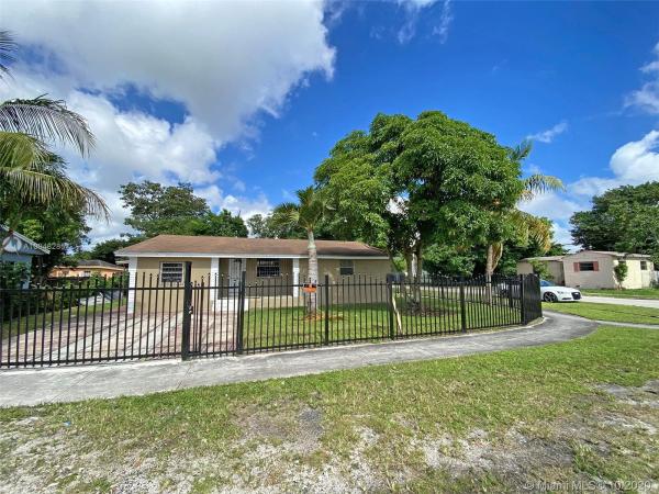 North Silver Crest Manors, 1101 NW 116th Ter, Pinewood, Florida 33168, image 2