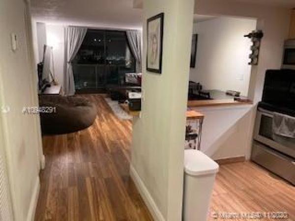 Sailboat Cay, 13499 Biscayne Blvd #1104, North Miami, Florida 33181, image 2