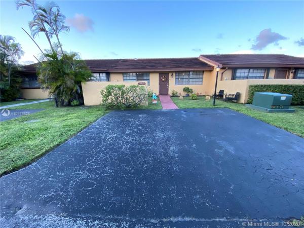 Walden Pond, 14715 SW 84th Ln, Kendall West, Florida 33193, image 2
