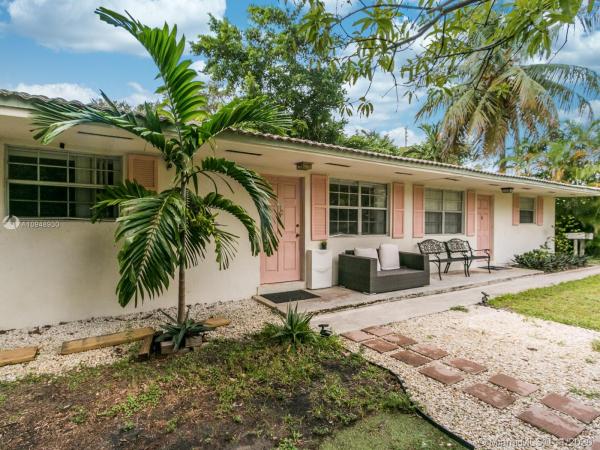 Biscayne Lawn, 1002 NE 119th St, Biscayne Park, Florida 33161, image 2