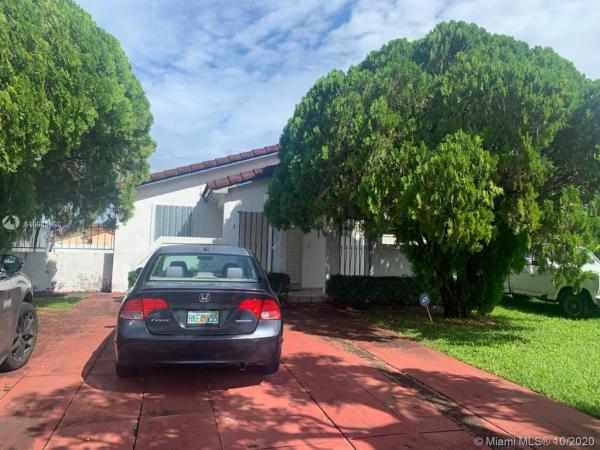 Kenmore Villas, 13495 SW 38th Ln, Tamiami, Florida 33175, image 2