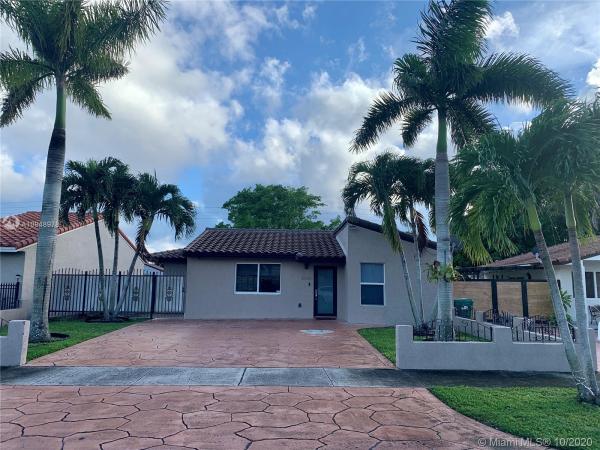 Superior Homes, 13386 NW 2nd Ter, Tamiami, Florida 33182, image 2