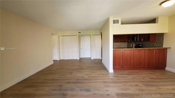 Eagle Nest, 6305 Gage Pl #A-307, Miami Lakes, Florida 33014, image 2