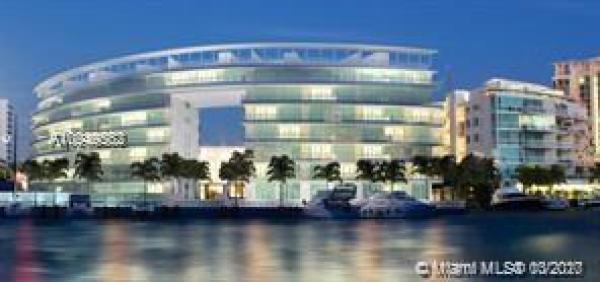 Peloro, 6620 Indian Creek Dr #305, Miami Beach, Florida 33141, image 2