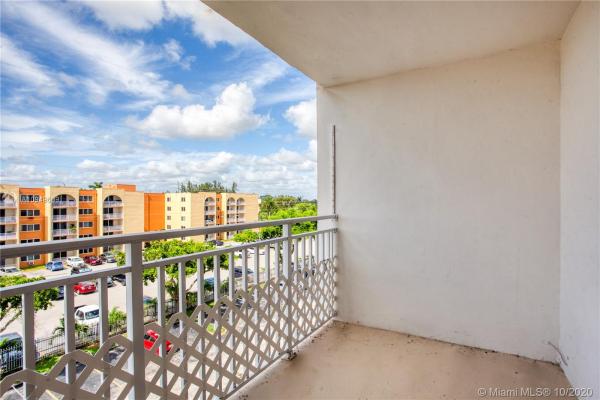 Coral Gate East, 6960 Miami Gardens Dr #2-518, Country Club, Florida 33015, image 2