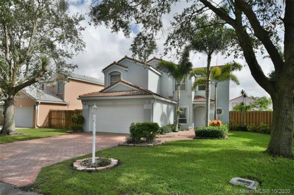 Villages Of Woodlake, 122 S Wedgewood Lks S, Greenacres, Florida 33463, image 2