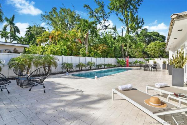 North Bay Island, 7620 Beachview Dr, North Bay Village, Florida 33141, image 2
