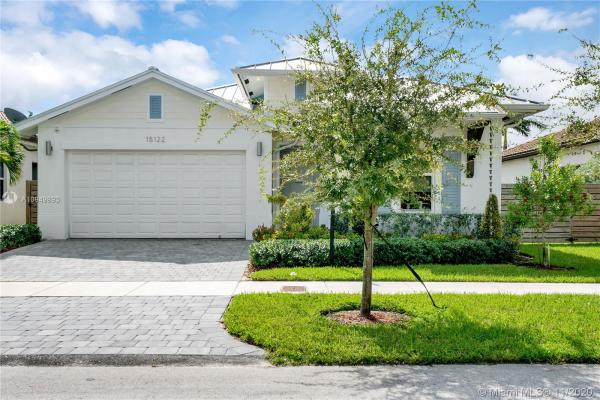 Venetian Parc, 15122 SW 177th Ter, Richmond West, Florida 33187, image 2