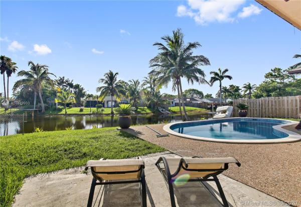 Windward Isle, 4171 NW 115th Ter, Sunrise, Florida 33323, image 2