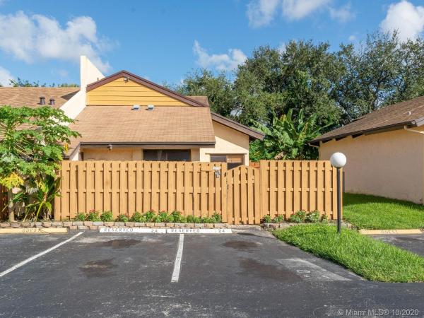 Sundance On Stirling, 3824 NW 77th Ave, Davie, Florida 33024, image 2