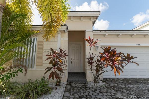 Antigua At Oasis, 3380 NE 2nd St, Homestead, Florida 33033, image 2