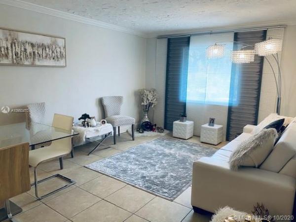 Monterey Gardens Of Pinecrest, 8611 SW 68 Ct #23, Pinecrest, Florida 33156, image 2