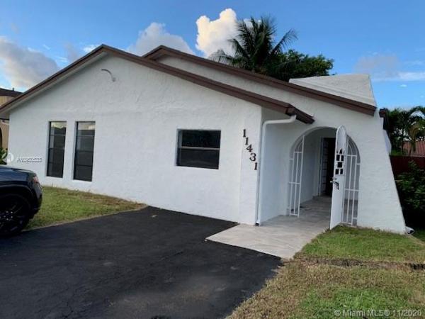 Hacienda Estates, 11431 SW 32nd Ln, University Park, Florida 33165, image 2