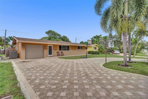 Boulevard Heights, 8771 NW 10th St, Pembroke Pines, Florida 33024, image 1
