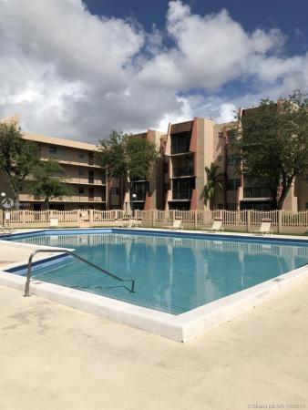 Ramblewood, 13701 Kendale Lakes Cir #B-406, Kendale Lakes, Florida 33183, image 2