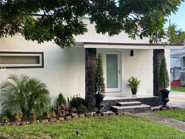 312 NE 108th St, Unincorporated Dade County, Florida 33161, image 2