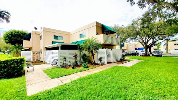 Arbor Courts, 14321 SW 96th Ln, The Hammocks, Florida 33186, image 2